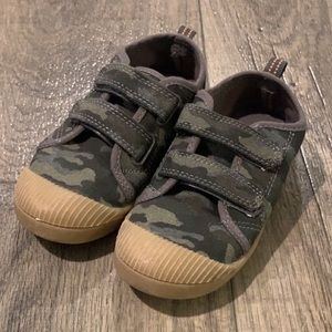 Cat & Jack Boys Camo Shoes
